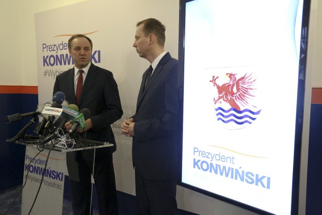 Konferencja prasowa Zbigniewa KonwińskiegoKonferencja prasowa Zbigniewa Konwińskiego.