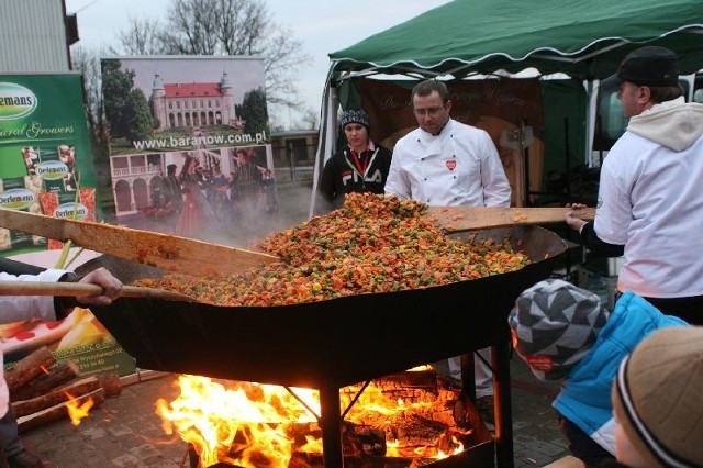 W Gorzycach ugotowano rekordową ilość raratuj, popularnej francuskiej potrawy.