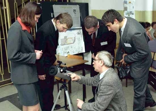 Zwycięzca Podkarpackiego Konkursu Astronomicznego otrzyma teleskop astronomiczny