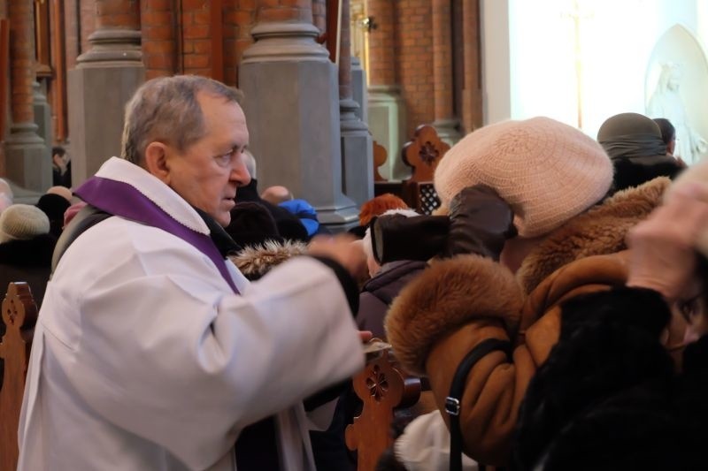 Katedra Białostocka. Środa Popielcowa rozpoczęła Wielki Post (zdjęcia, wideo)