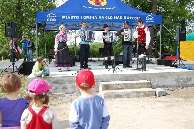 Młodzi Słoweńcy wielokrotnie sięgali po akordeony, by zaprezentować ludową muzykę swego kraju