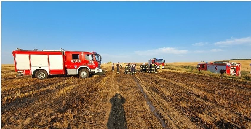 Pożar ścierniska za Bytowem. Udało się uratować okoliczne pola ze zbożem