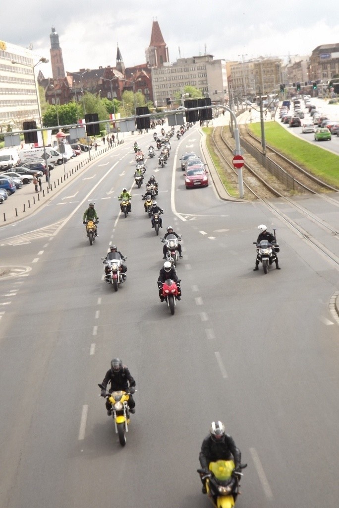 Motoserce 2014 we Wrocławiu: ponad tysiąc motocyklistów przejechało przez centrum (ZDJĘCIA, FILMY)