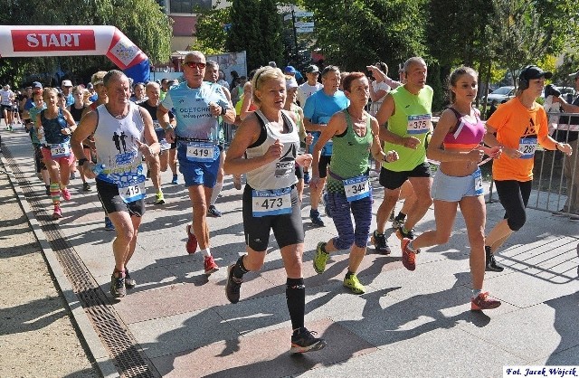 Celem biegu jest uczczenie 78. rocznicy zakończenia walk o Kołobrzeg i Zaślubin Polski z morzem oraz popularyzacja sportu i rekreacji. Wszyscy uczestnicy, którzy ukończą bieg, otrzymają pamiątkowe medale.