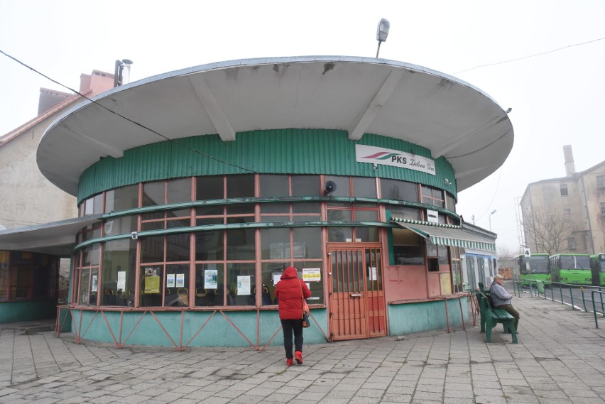 Dworzec PKS w Sulechowie pozostawia wiele do życzenia