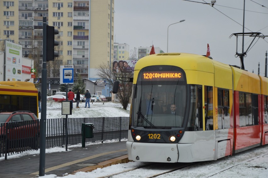 Pięć pokoleń łódzkich tramwajów wozi pasażerów od 120 lat