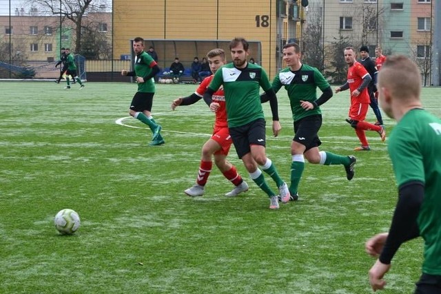 Partyzant Radoszyce w czwartoligowym meczu pokonał Unię Sędziszów 3:2.
