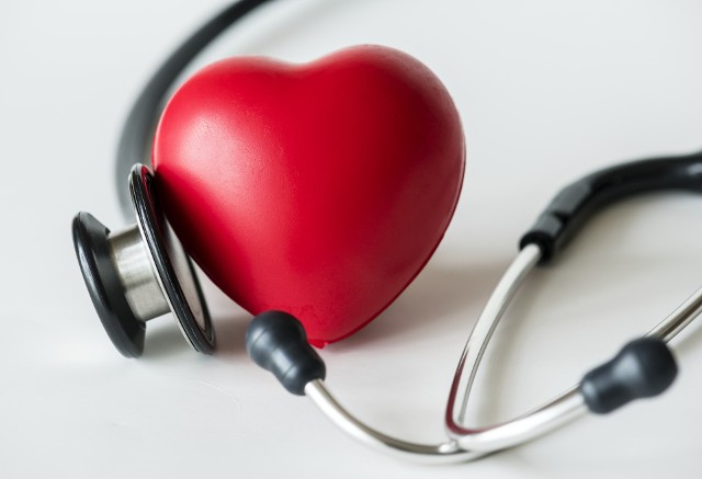 KOS-Zawał to program kompleksowej, specjalistycznej opieki dla pacjentów po zawale serca.