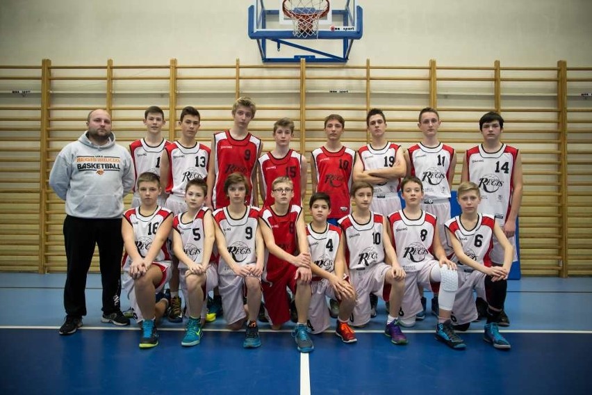 Młodzicy UKS Regis Wieliczka mistrzem Małopolski w koszykówce