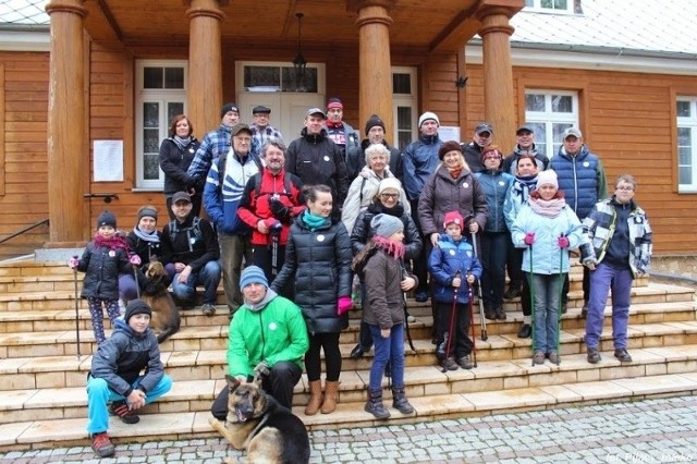 Na tę leśną wyprawę wszystkich miłośników ruchu na świeżym powietrzu zwołał prezes Klubu Kolarskiego 24h Marek Karczewski oraz Wojciech Jarząbek z zaprzyjaźnionego stowarzyszenia Ekomena .