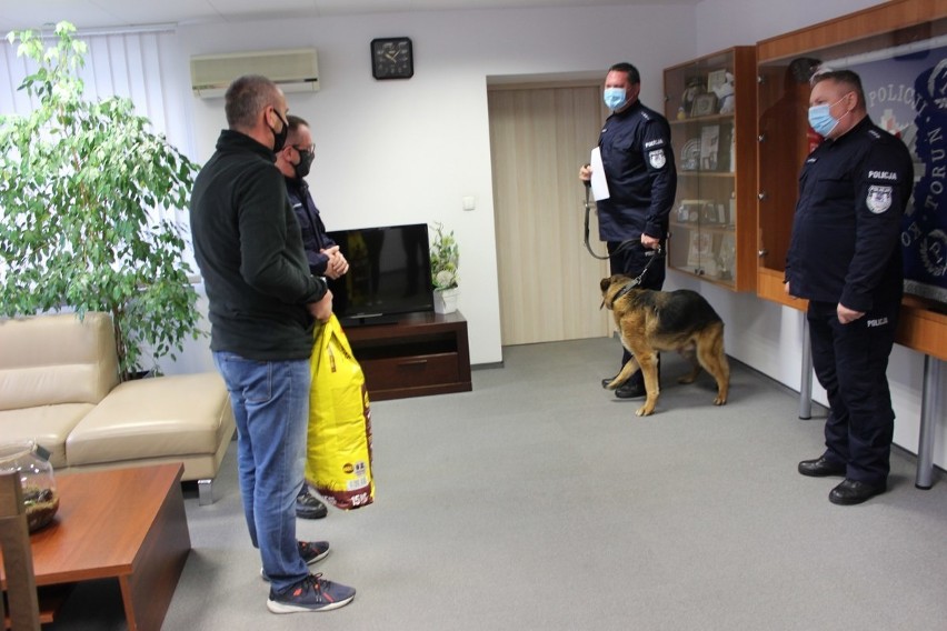 Gabon, pies patrolowy toruńskich policjantów, po 9 latach...