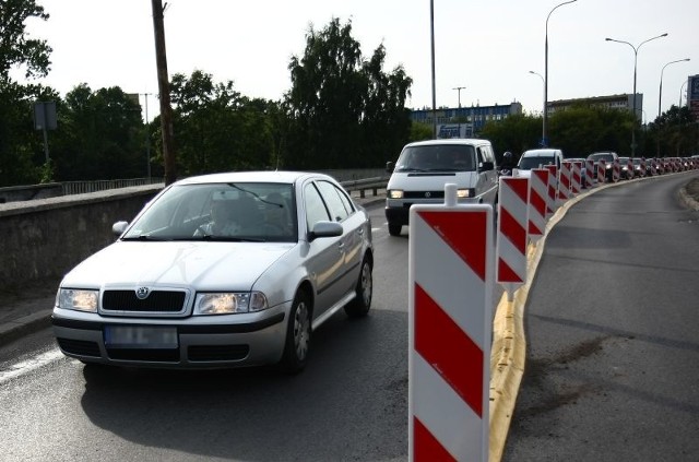 Wracają korki na wiadukcie. Tym razem są związane z remontem alei Piłsudskiego.