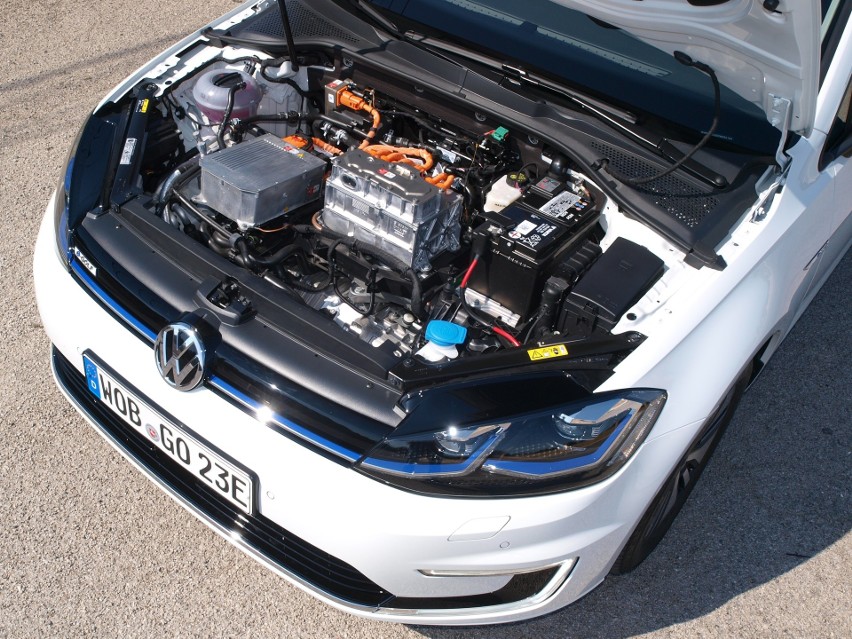 Volkswagen Golf VII facelifting...