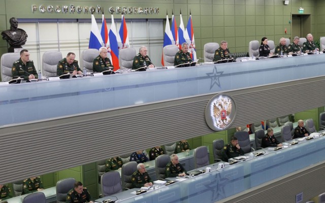 Spotkanie ministra obrony Siergieja Szojgu z dowódcami rodzajów sił zbrojnych Rosji