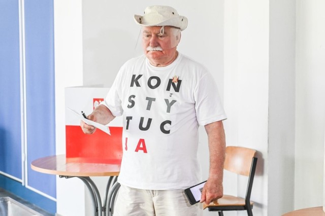 Lech Wałęsa pozostaje Honorowym Obywatelem Miasta Bielska-Białej. Taki tytuł rada nadała mu w 1991 r.