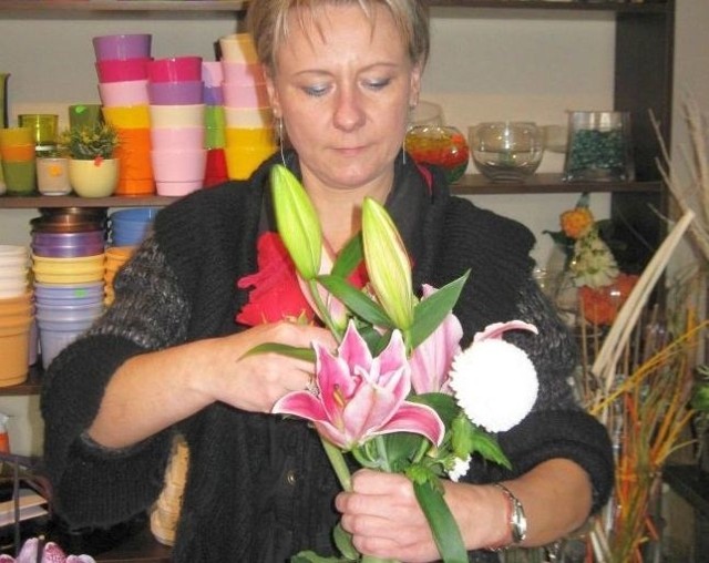Milena Janakowska uwielbia układać kwiaty.