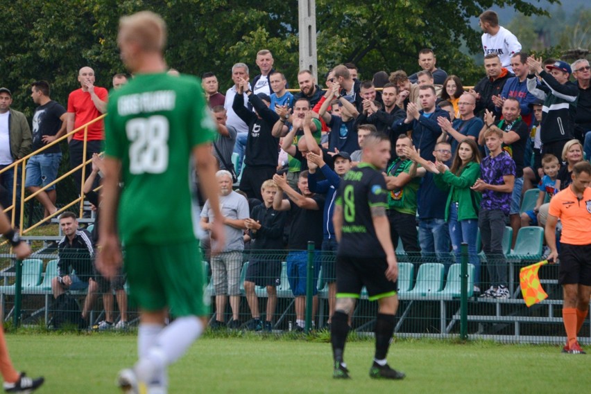 Hummel 4 liga. Star Starachowice wygrał na inaugurację w Rudkach z GKS. Zwycięstwo przypieczętował Kacper Wiecha