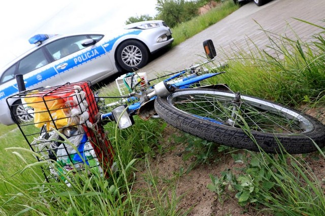 Wypadek z udziałem rowerzysty z maja 2016 roku - skrzyżowanie średnicówki i ul. Skłodowskiej-Curie. Na Szosie Lubickiej w Toruniu w ubiegłym roku doszło do 219 kolizji, w tym do wielu z udziałem rowerzystów.