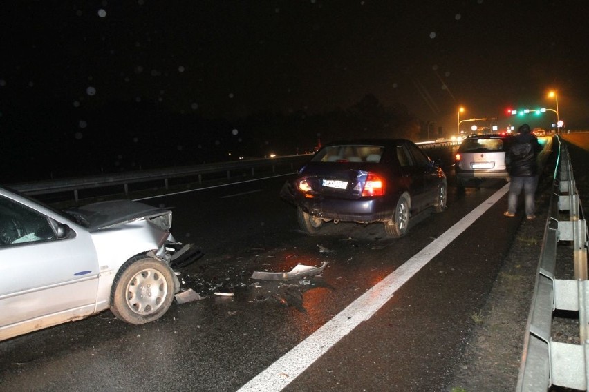 Wypadek na łączniku S8 w pobliżu Ramiszowa [ZDJĘCIA]