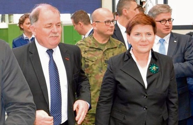 Premier Beata Szydło i starosta janusz Zarzeczny