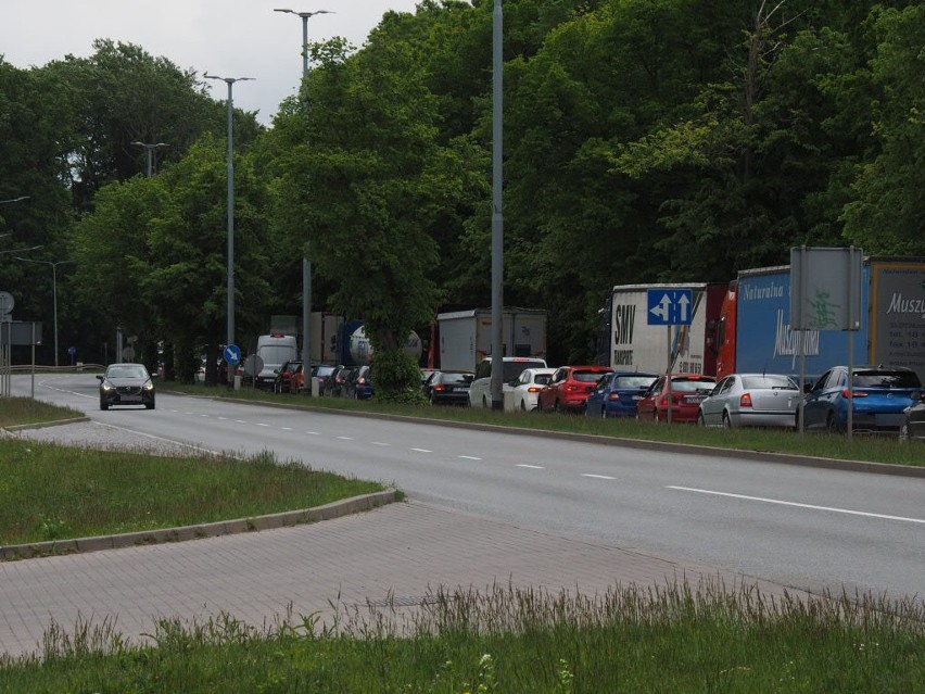 Gigantyczny korek na ulicy Gdańskiej w Koszalinie