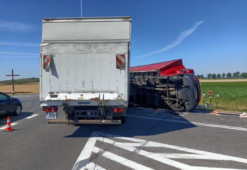 Groźny wypadek na DK5 w okolicach Mielęcina i skrzyżowania z...