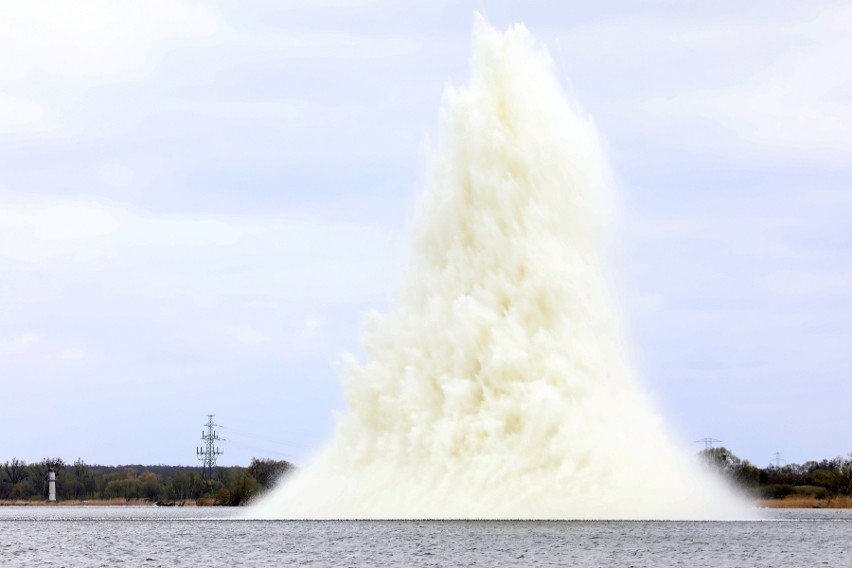 Szczecin. Tak wybuchła bomba z okolic Skolwina. Zdjęcia saperów - 15.04.2020