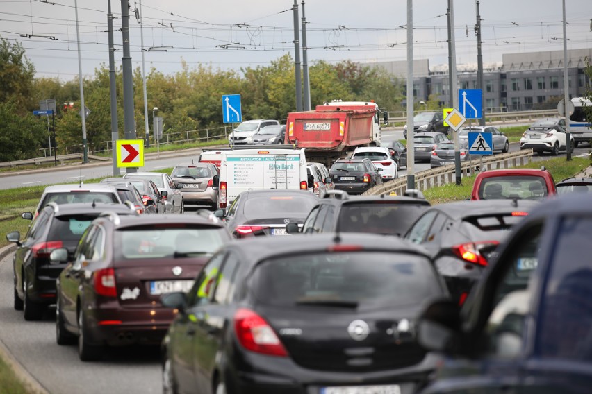 Kraków. Koszmar kierowców na moście Kotlarskim potrwa dłużej