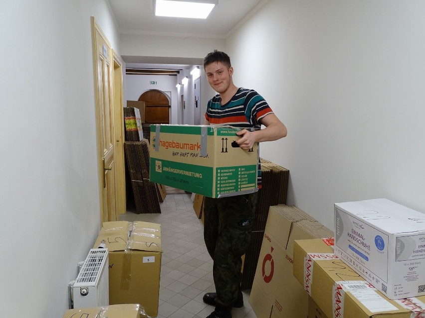 Trwa zbiórka darów dla Ukrainy. Do Chełmna dotarł też...