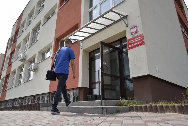 Klub Seniora na osiedlu Podkarczówka będzie się mieścił w kilku pomieszczeniach budynku szkoły przy ulicy Krzemionkowej.