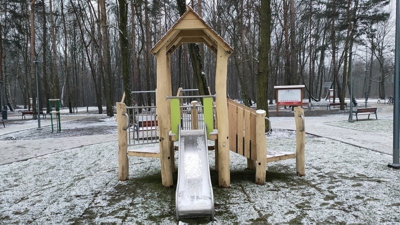 Tak prezentuje się po modernizacji Park Podlesie w Dąbrowie...