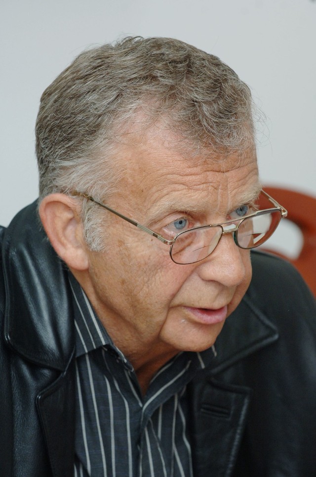 Rektor Piotr Wensierski.