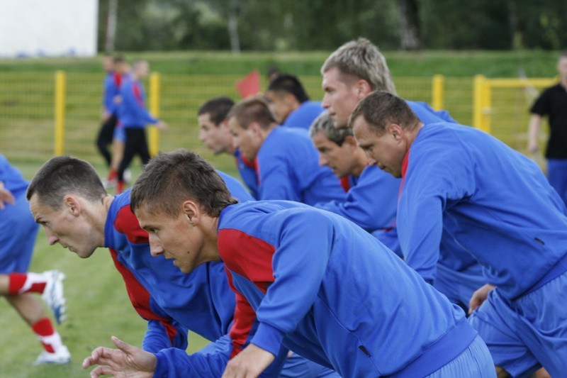 Bezbramkowym remisem zakonczyly sie III-ligowe derby regionu...