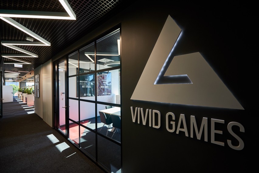 Tak imponująco prezentuje się nowe biuro bydgoskiej spółki Vivid Games. Zapraszamy na wirtualny spacer po firmie [wideo i zdjęcia]