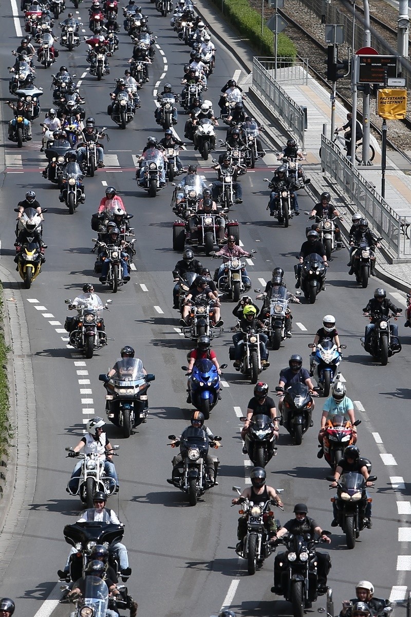 Wrocław: Harleye przejechały przez miasto (ZDJĘCIA i FILM)