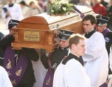 Pogrzeb biskupa Materskiego - kardynał Dziwisz, arcybiskup Michalik, marszałek Ewa Kopacz