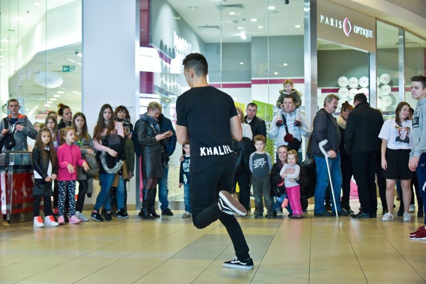 Tancerze urządzili pokaz w Atrium Biała w Białymstoku