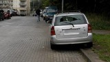 Ktoś wybił szyby w autach w Gdańsku przy ul. Cygańska Góra 
