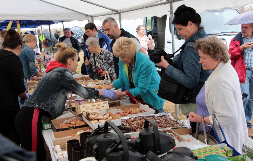 Piknik z atrakcjami odbył się w sobotę, 7 września na placu...