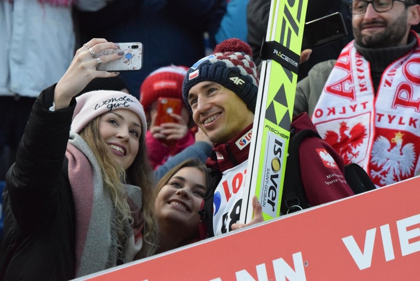 Skoki narciarskie INNSBRUCK 2020 NA ŻYWO 4.01.2020 Kubacki liderem Turnieju Czterech Skoczni! Wyniki, program. Gdzie w TV, stream online?