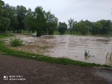 Alarm przeciwpowodziowy w Skawinie. W południe było pogotowie, pod wieczór sytuacja się pogorszyła