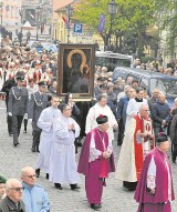 Polska świętuje 1050. rocznicę przyjęcia chrztu. Gniezno znów stało się stolicą naszego kraju [WIDEO