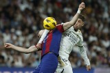 Robert Lewandowski nie popisał się w meczu z Realem Madryt. Polak brutalnie oceniony przez hiszpańską prasę. "Od plusa do minusa"