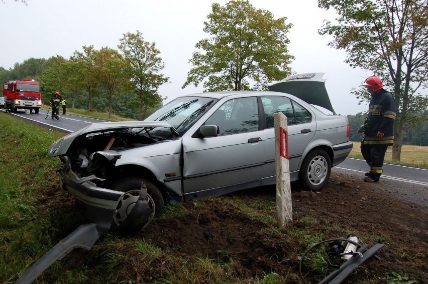 Wypadek BMW koło Szczecinka.