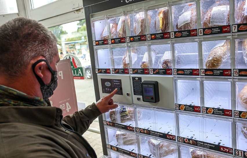 Pierwsze chlebomaty w Szczecinie, czyli nowy sposób kupna pieczywa