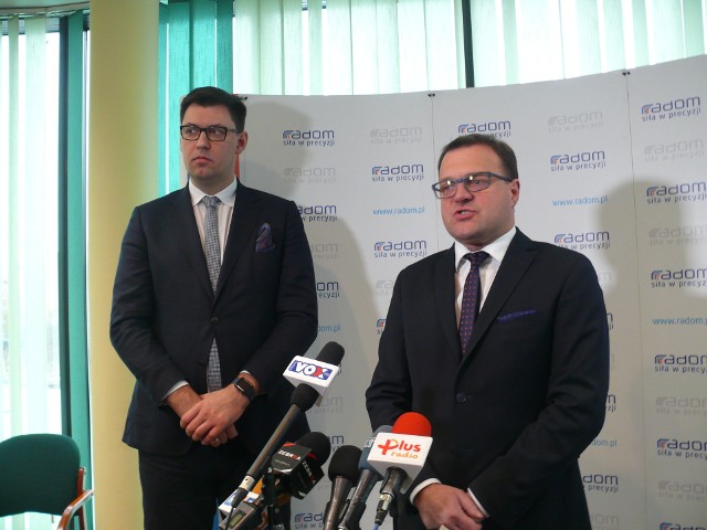 - Trasa N-S połączy osiedla Południe i Gołębiów - mówią prezydent Radosław Witkowski (z prawej) i jego zastępca Konrad Frysztak.