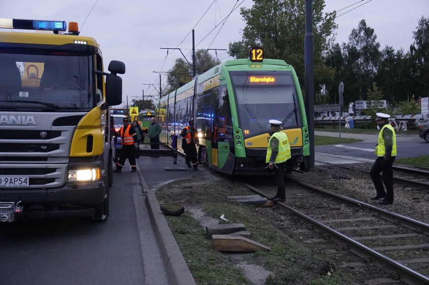 Na ul. Starołęckiej doszło do kolizji tramwaju linii nr 12 z...