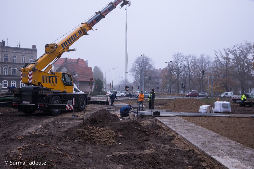 Montują Stargardzki Pomnik Niepodległości [ZDJĘCIA]