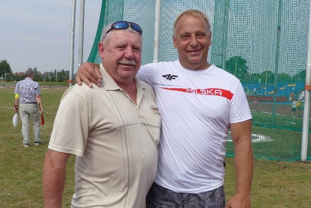 Wiesław Rożej (z lewej) ponownie został prezesem, a Grzegorz Furmanek będzie pełnił funkcję wiceprezesa Świętokrzyskiego Związku Lekkiej Atletyki. 