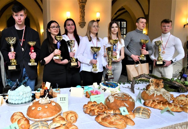 Uroczysta Gala XXVII Ogólnopolskiego Turnieju na Najlepszego Ucznia w Zawodzie Cukiernik i Piekarz odbyła się we wrocławskim Ratuszu.